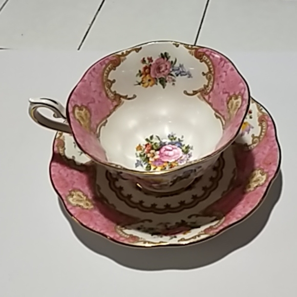 royal albert Other - China tea cups and plates